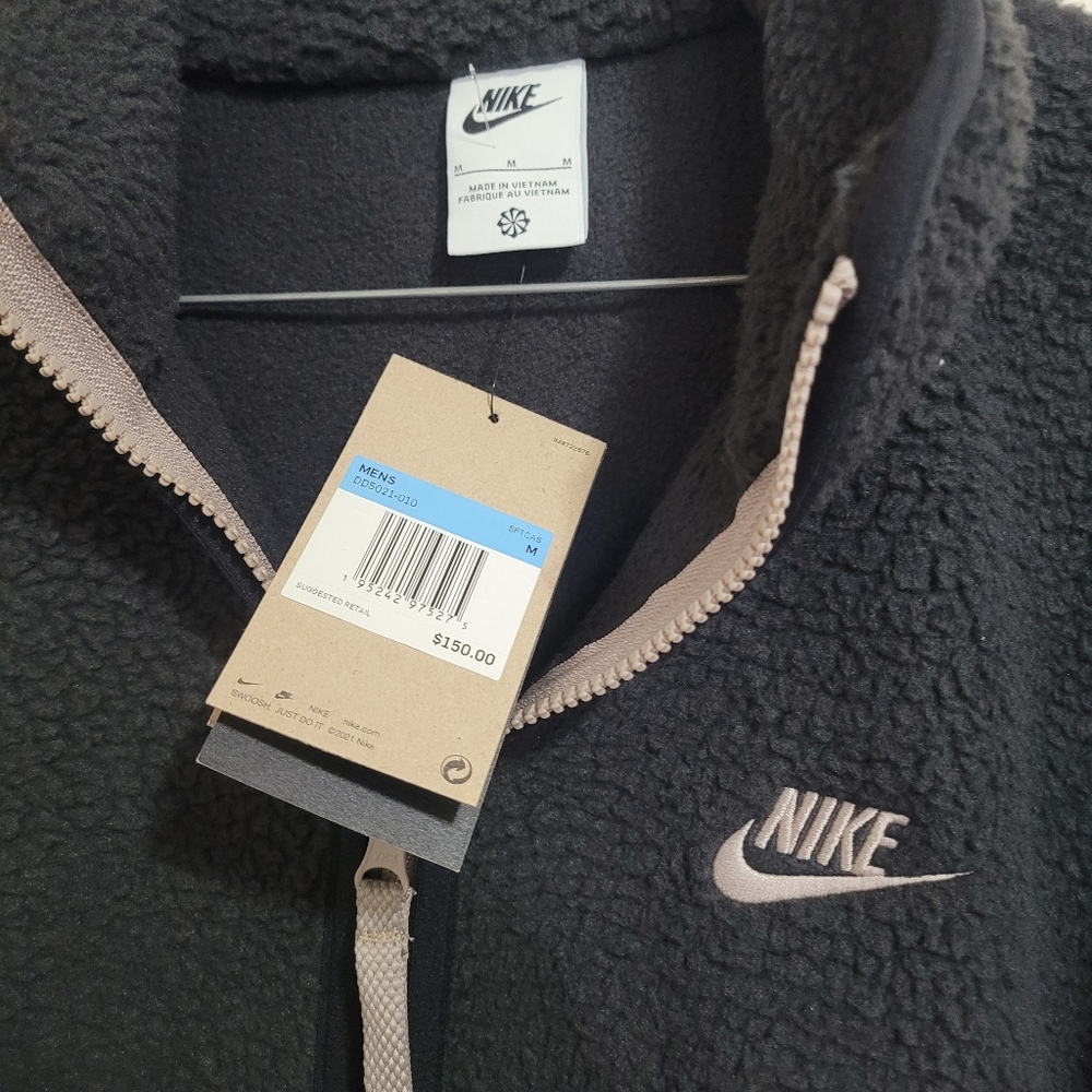 Nike Black Performance Jacket - Picture 3 of 4